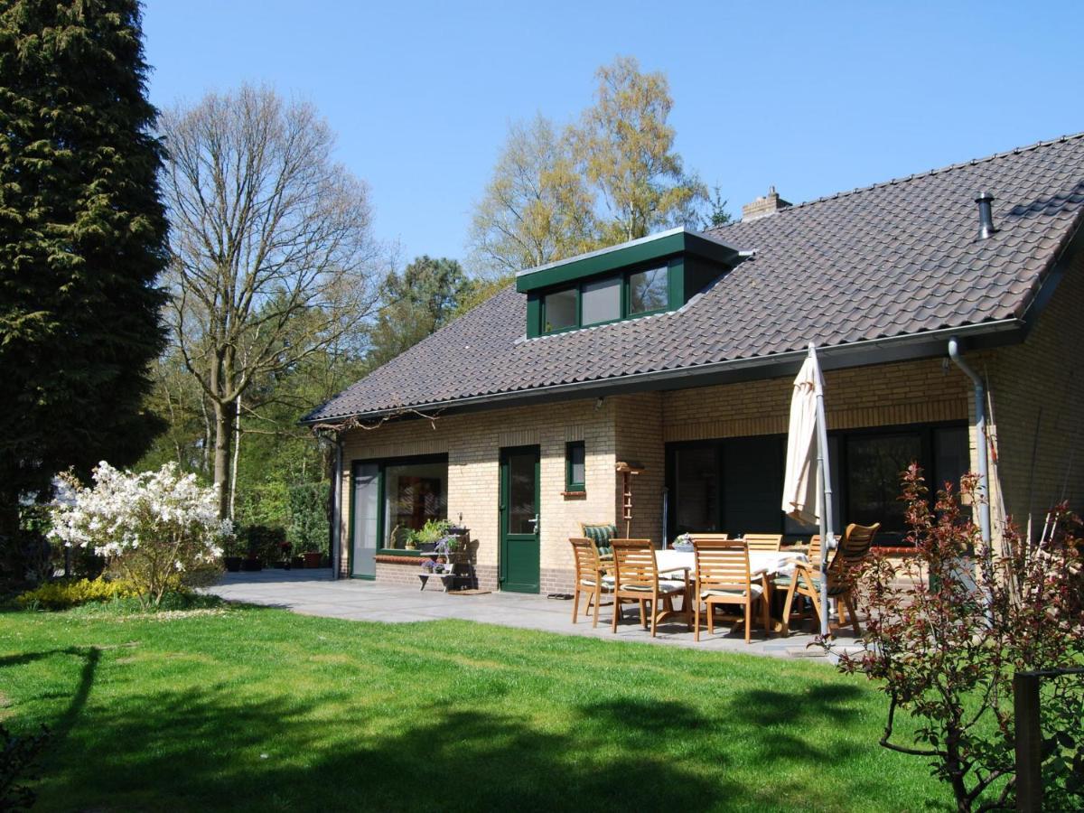 Stunning Villa In Venhorst With Sauna Екстер'єр фото